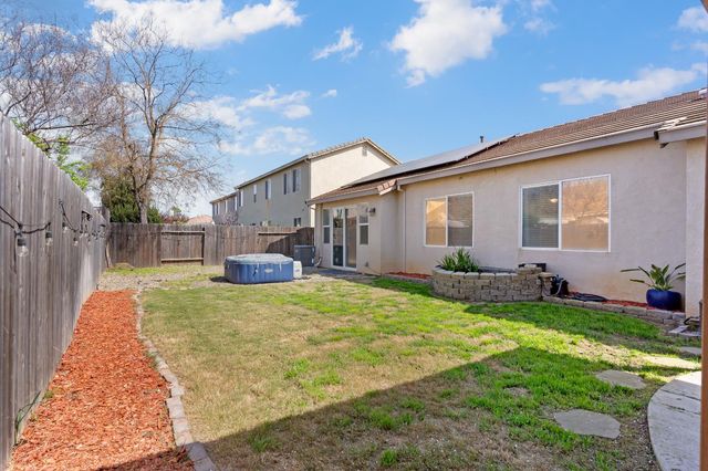 1595 SE Three Rivers Dr, Marysville, CA 95901