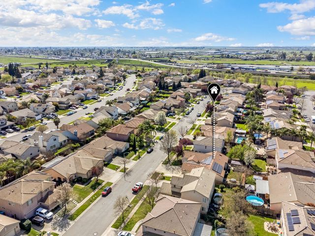 1595 SE Three Rivers Dr, Marysville, CA 95901