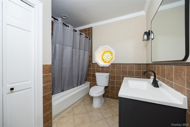 4 Pleasant Lane, Poughkeepsie, NY 12603