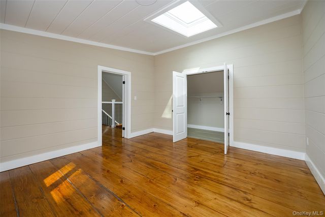 4 Pleasant Lane, Poughkeepsie, NY 12603