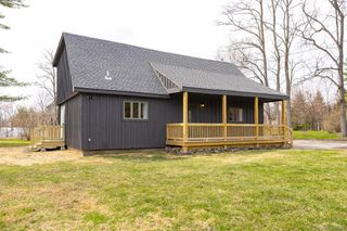 4 Pleasant Lane, Poughkeepsie, NY 12603