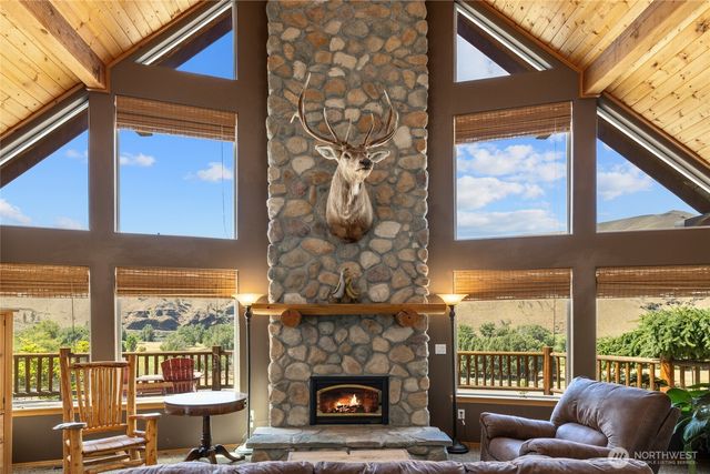 23001 SR 821, Ellensburg, WA 98926