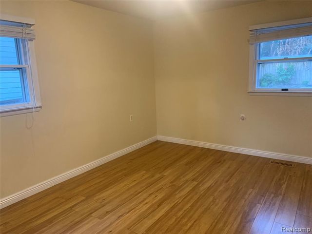 5625 Putnam Drive, West Bloomfield, MI 48323