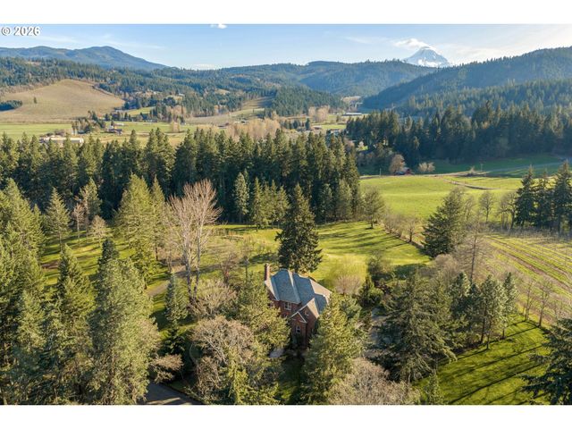 4050 SYLVESTER Dr, Hood River, OR 97031