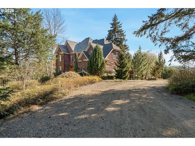 4050 SYLVESTER Dr, Hood River, OR 97031