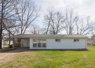 4416 Saint William Court, St Louis, MO 63134