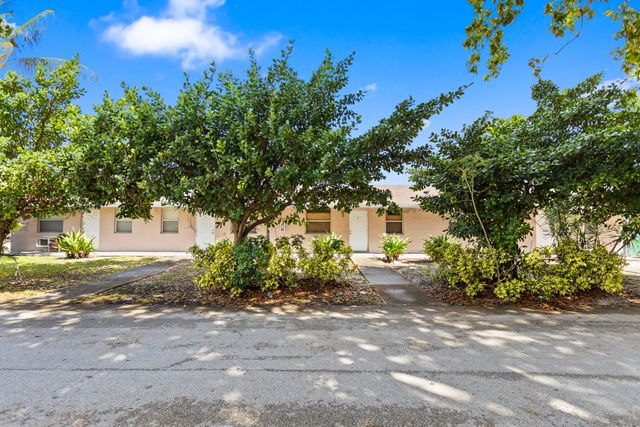 804 NW 2nd Avenue D, Fort Lauderdale, FL 33311