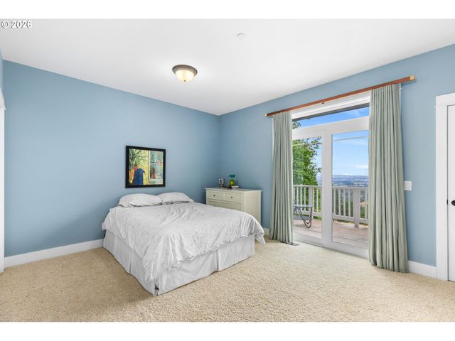 10126 Nw ASH Ct, Portland, OR 97231