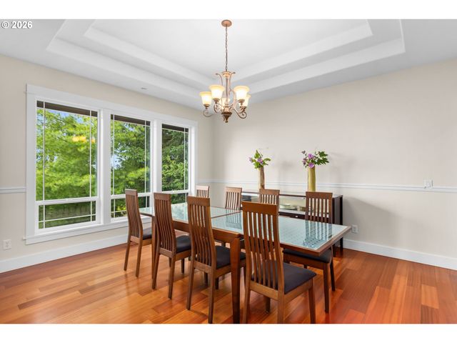 10126 Nw ASH Ct, Portland, OR 97231