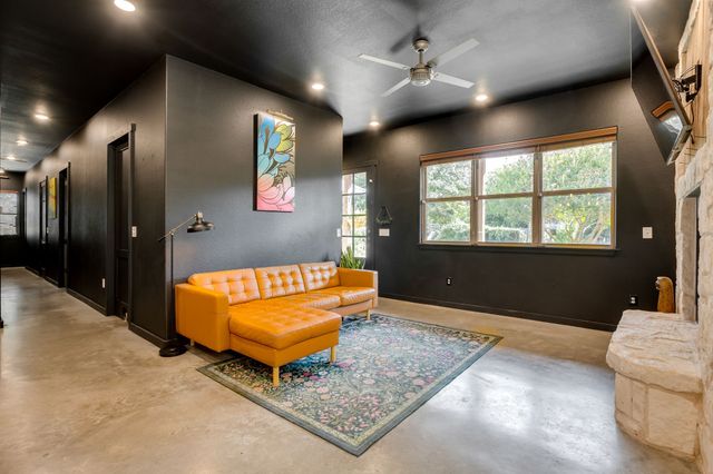 816 Alan Drive, Burleson, TX 76028
