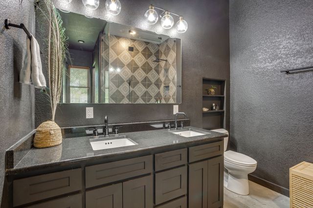 816 Alan Drive, Burleson, TX 76028