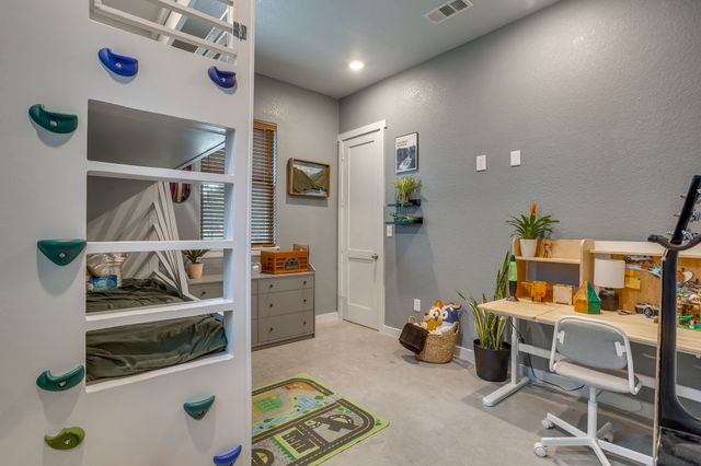 816 Alan Drive, Burleson, TX 76028