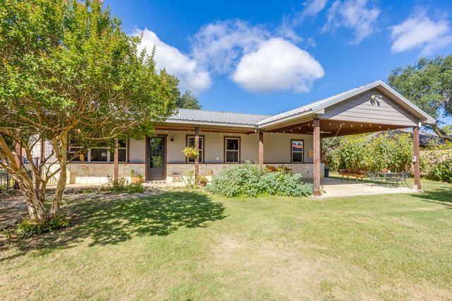 816 Alan Drive, Burleson, TX 76028