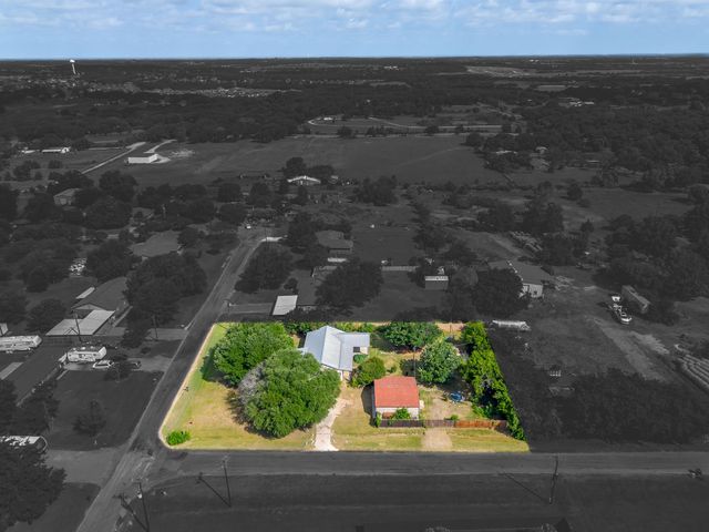 816 Alan Drive, Burleson, TX 76028
