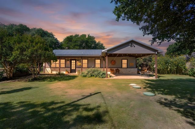 816 Alan Drive, Burleson, TX 76028