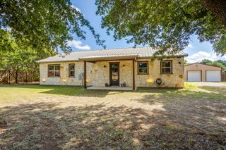 816 Alan Drive, Burleson, TX 76028