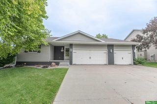 15818 Timberlane Drive, Omaha, NE 68136