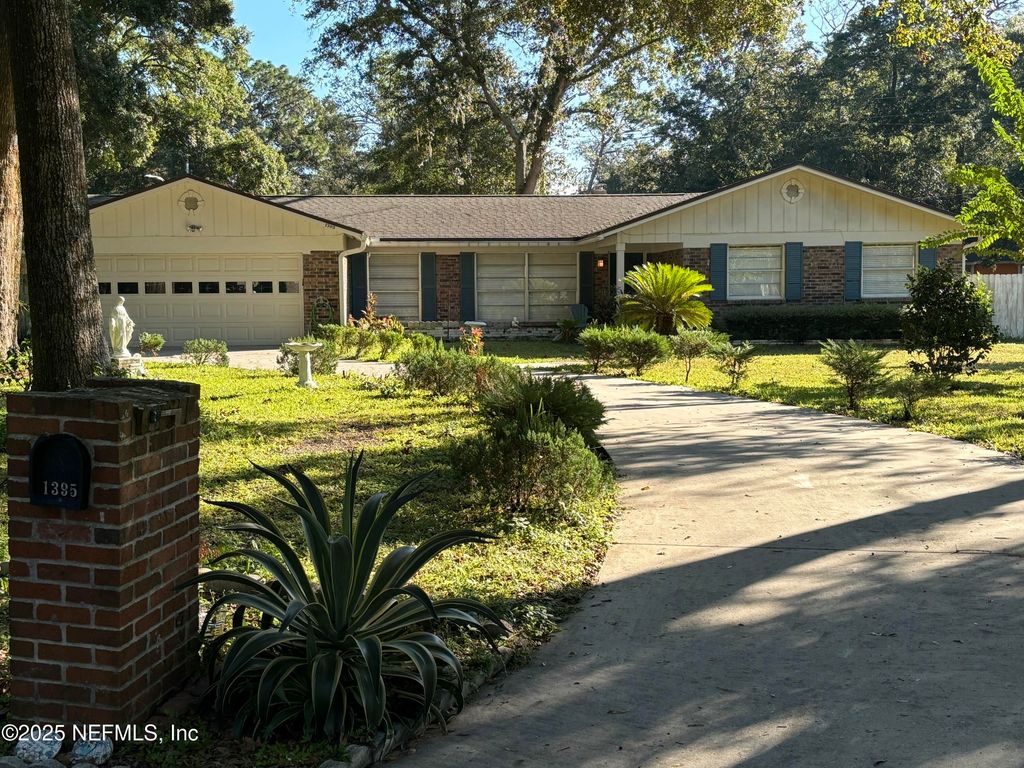 1395 TECA TRAIL Court, Jacksonville, FL 32225