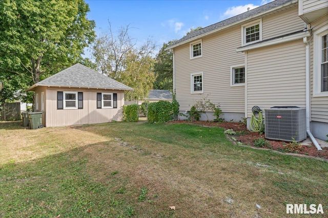 608 S OAKWOOD Avenue, Geneseo, IL 61254