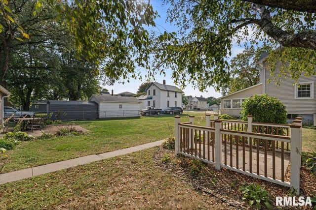 608 S OAKWOOD Avenue, Geneseo, IL 61254