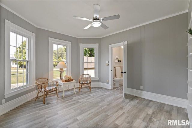 608 S OAKWOOD Avenue, Geneseo, IL 61254