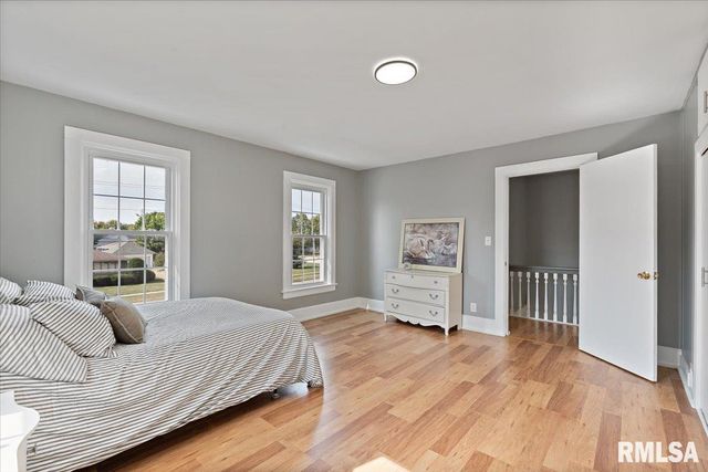 608 S OAKWOOD Avenue, Geneseo, IL 61254