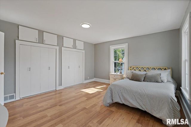 608 S OAKWOOD Avenue, Geneseo, IL 61254