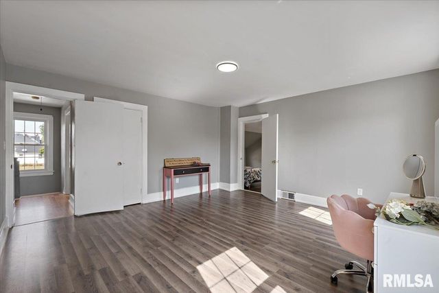 608 S OAKWOOD Avenue, Geneseo, IL 61254