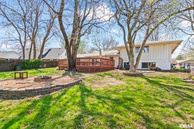 100 ANDOVER Drive, Springfield, IL 62704