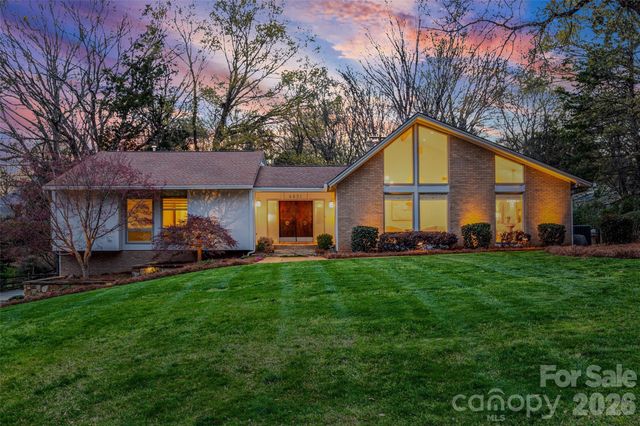 4631 Carmel Valley Road, Charlotte, NC 28226
