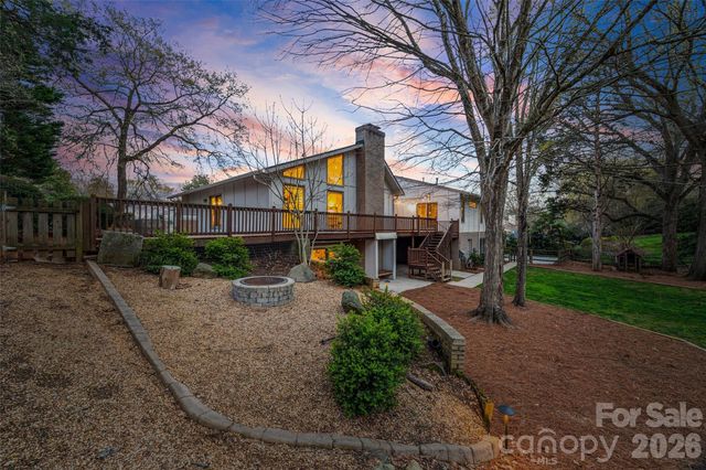 4631 Carmel Valley Road, Charlotte, NC 28226