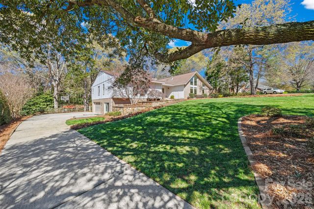 4631 Carmel Valley Road, Charlotte, NC 28226