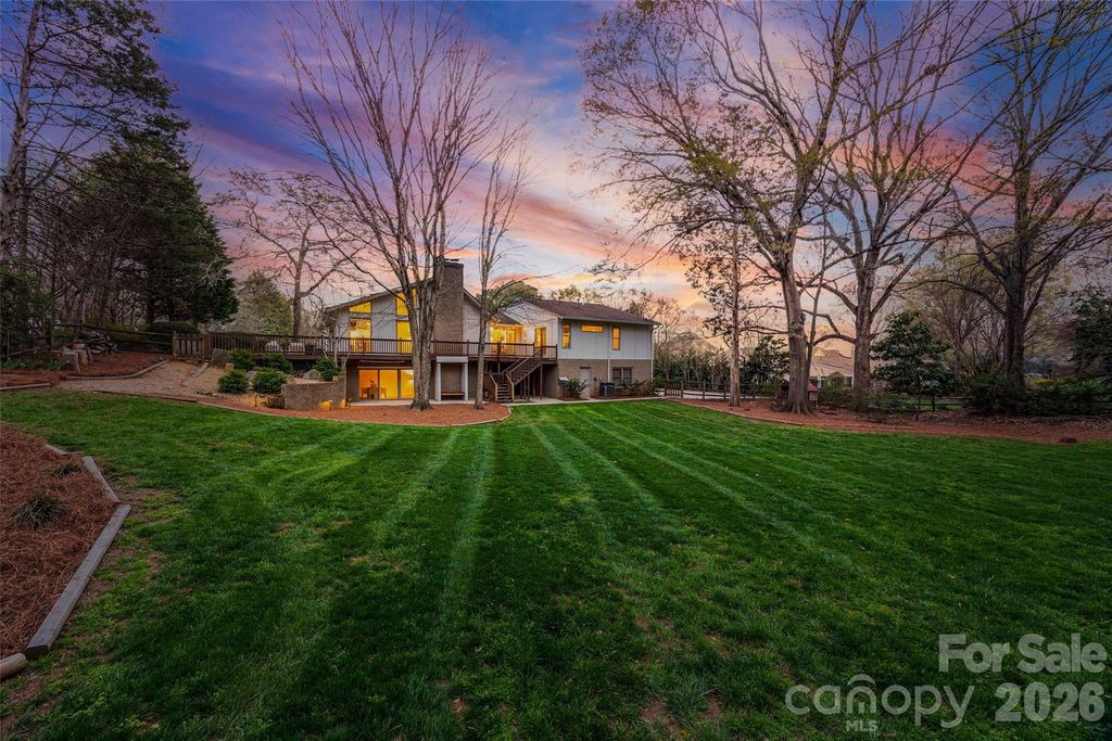 4631 Carmel Valley Road, Charlotte, NC 28226