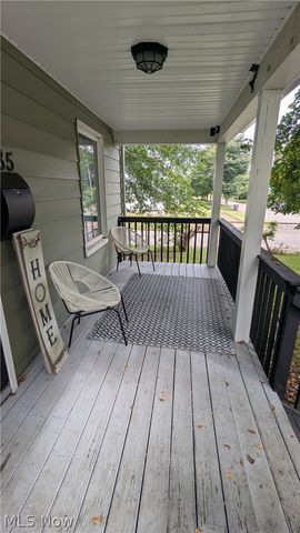 385 Campbell Street, Akron, OH 44307