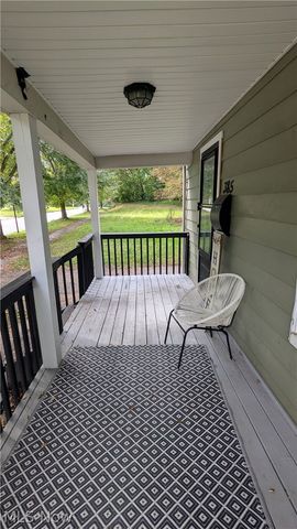 385 Campbell Street, Akron, OH 44307