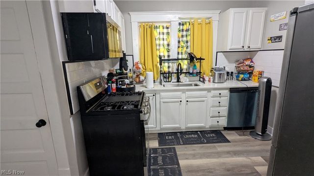 385 Campbell Street, Akron, OH 44307