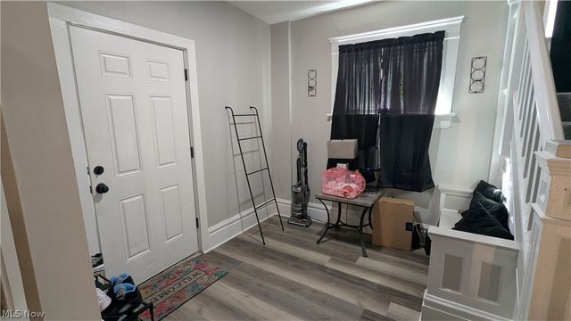 385 Campbell Street, Akron, OH 44307