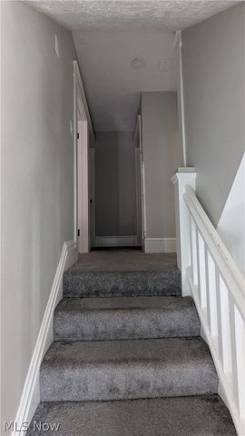385 Campbell Street, Akron, OH 44307