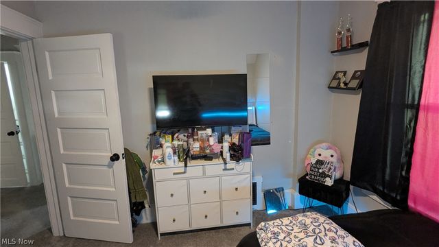 385 Campbell Street, Akron, OH 44307