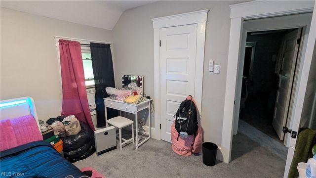 385 Campbell Street, Akron, OH 44307