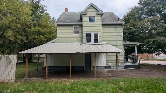 385 Campbell Street, Akron, OH 44307