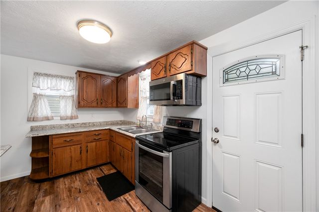 217 American Ave, City Of But Se, PA 16001