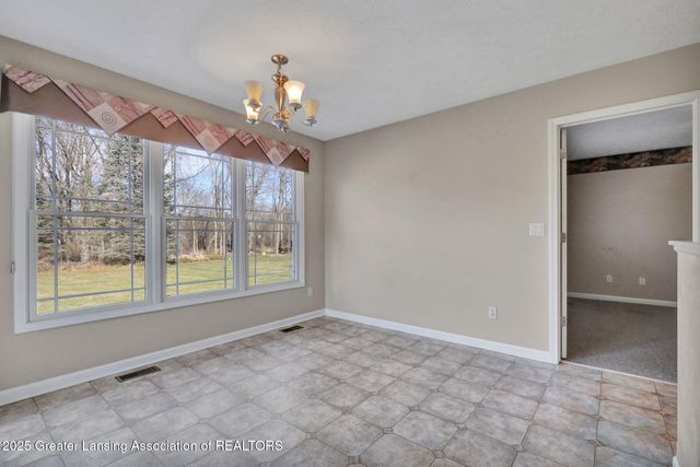 4327 Fieldview Drive, Grand Ledge, MI 48837