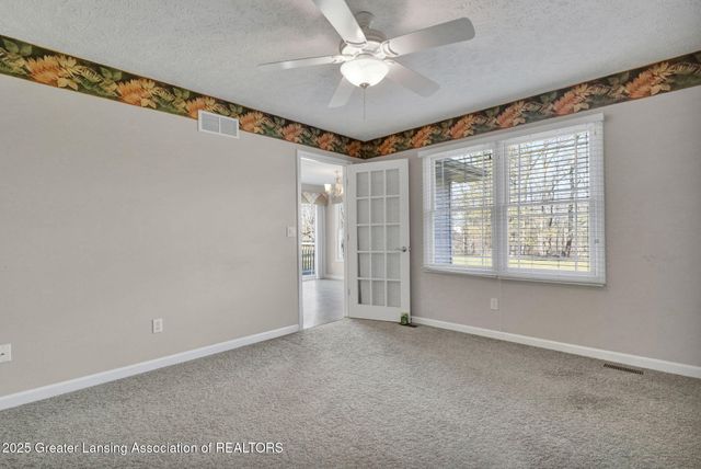 4327 Fieldview Drive, Grand Ledge, MI 48837