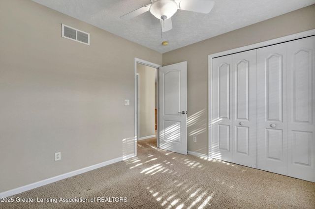 4327 Fieldview Drive, Grand Ledge, MI 48837