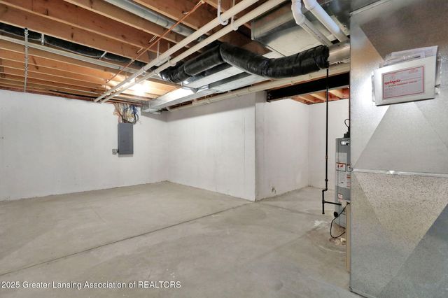 4327 Fieldview Drive, Grand Ledge, MI 48837