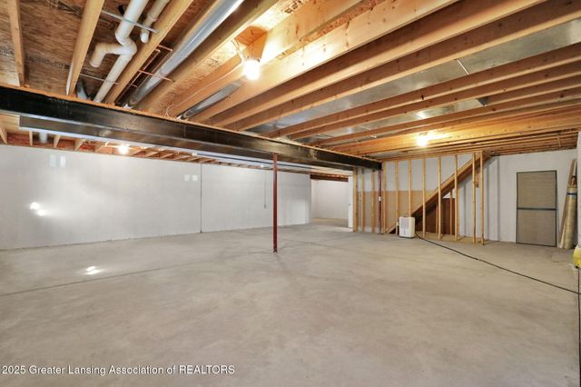 4327 Fieldview Drive, Grand Ledge, MI 48837