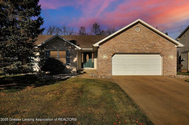 4327 Fieldview Drive, Grand Ledge, MI 48837