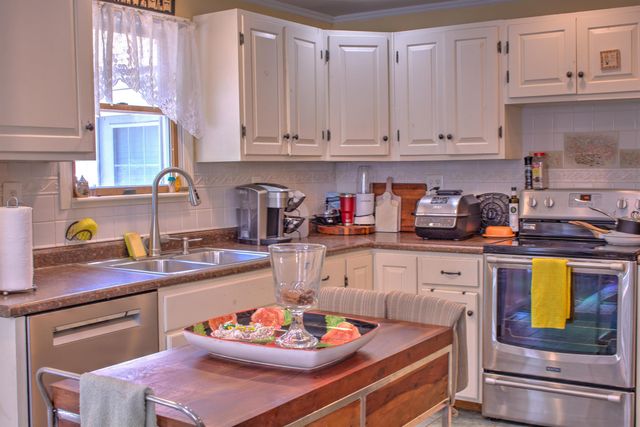 112 S Winchester Street, Swanzey, NH 03446