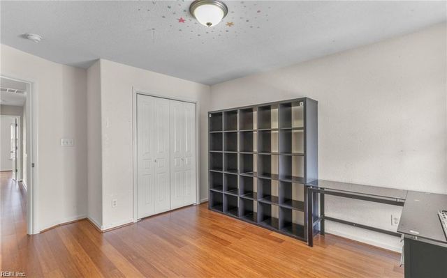 5050 Glen Canyon DR, Virginia Beach, VA 23462